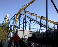 Haga click para ver la imagen ampliada six flags ga batman the ride.jpg